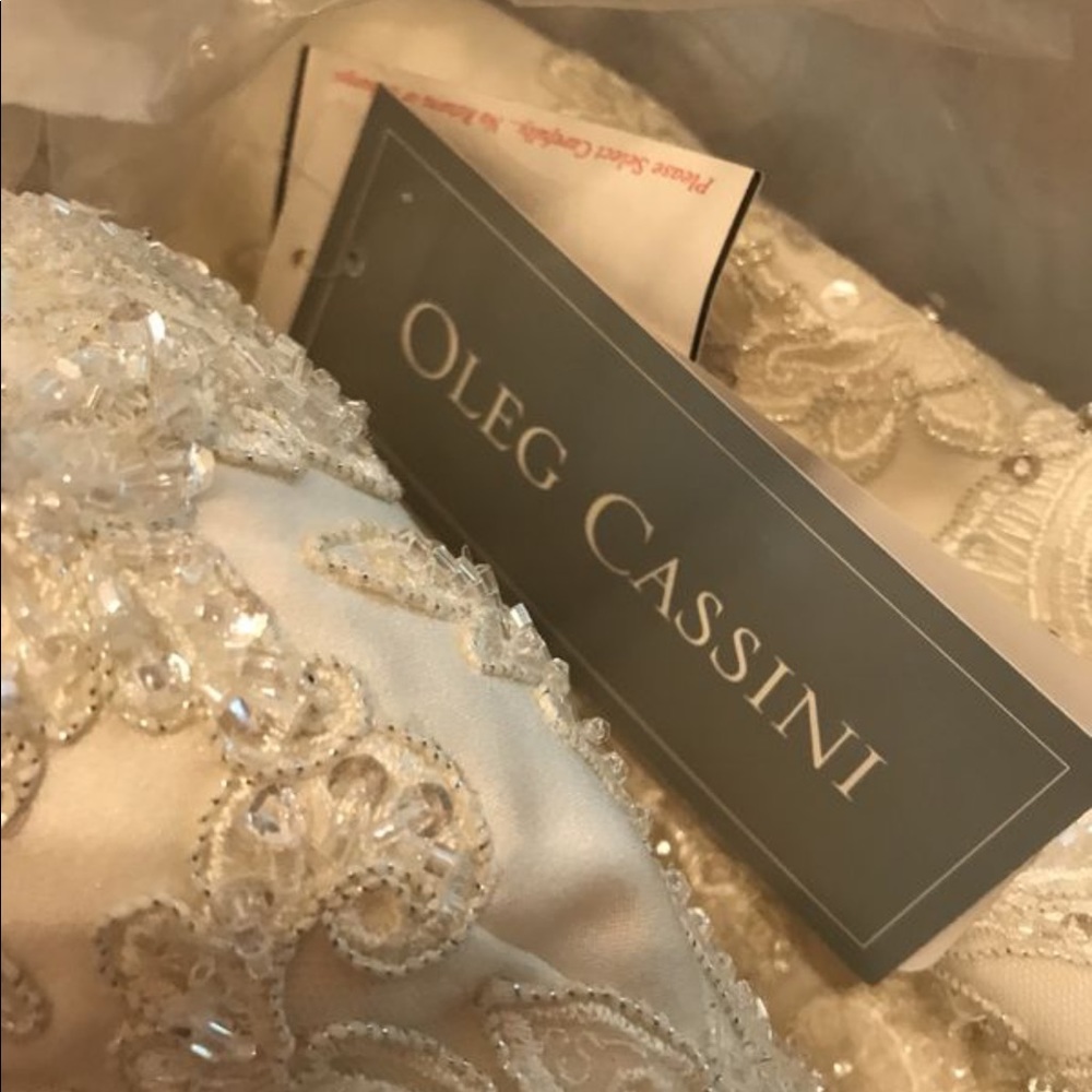 Wedding dress Brand new never worn